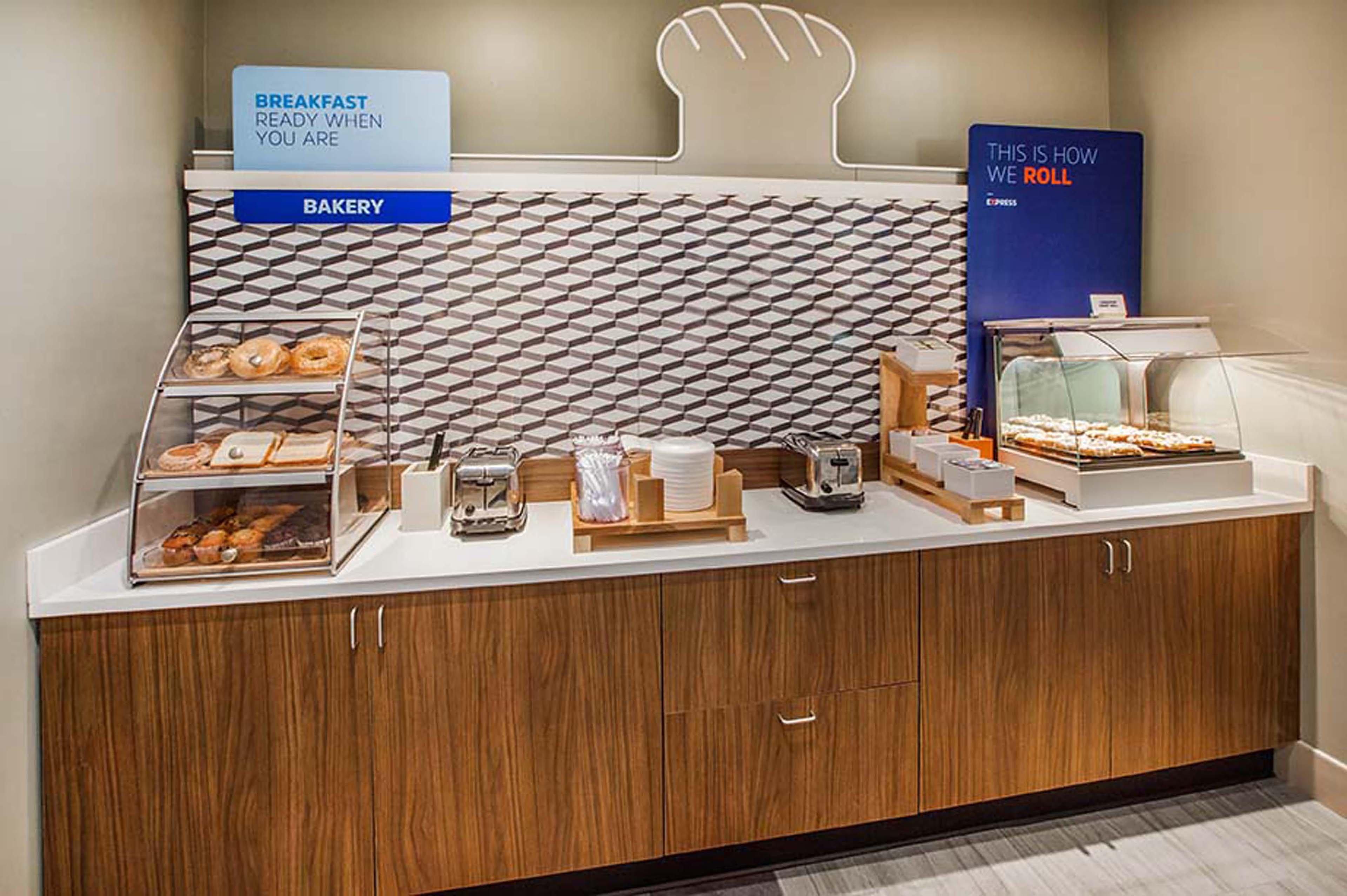 Holiday Inn Express & Suites - Milledgeville, An Ihg Hotel Esterno foto